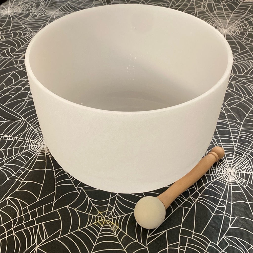 Crystal Singing Bowl with mallet
